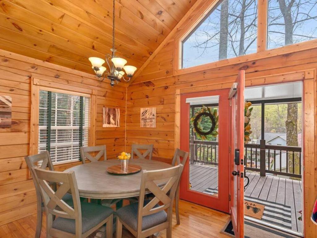 Soco Serene Cabin In The Heart Of Maggie Valley Esterno foto